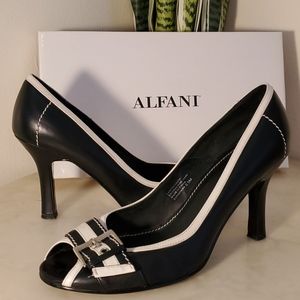 Alafani Heels